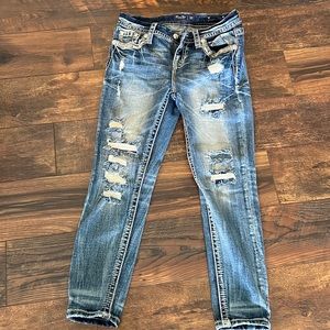 Miss Me low rise ankle skinny jeans. Size 27.